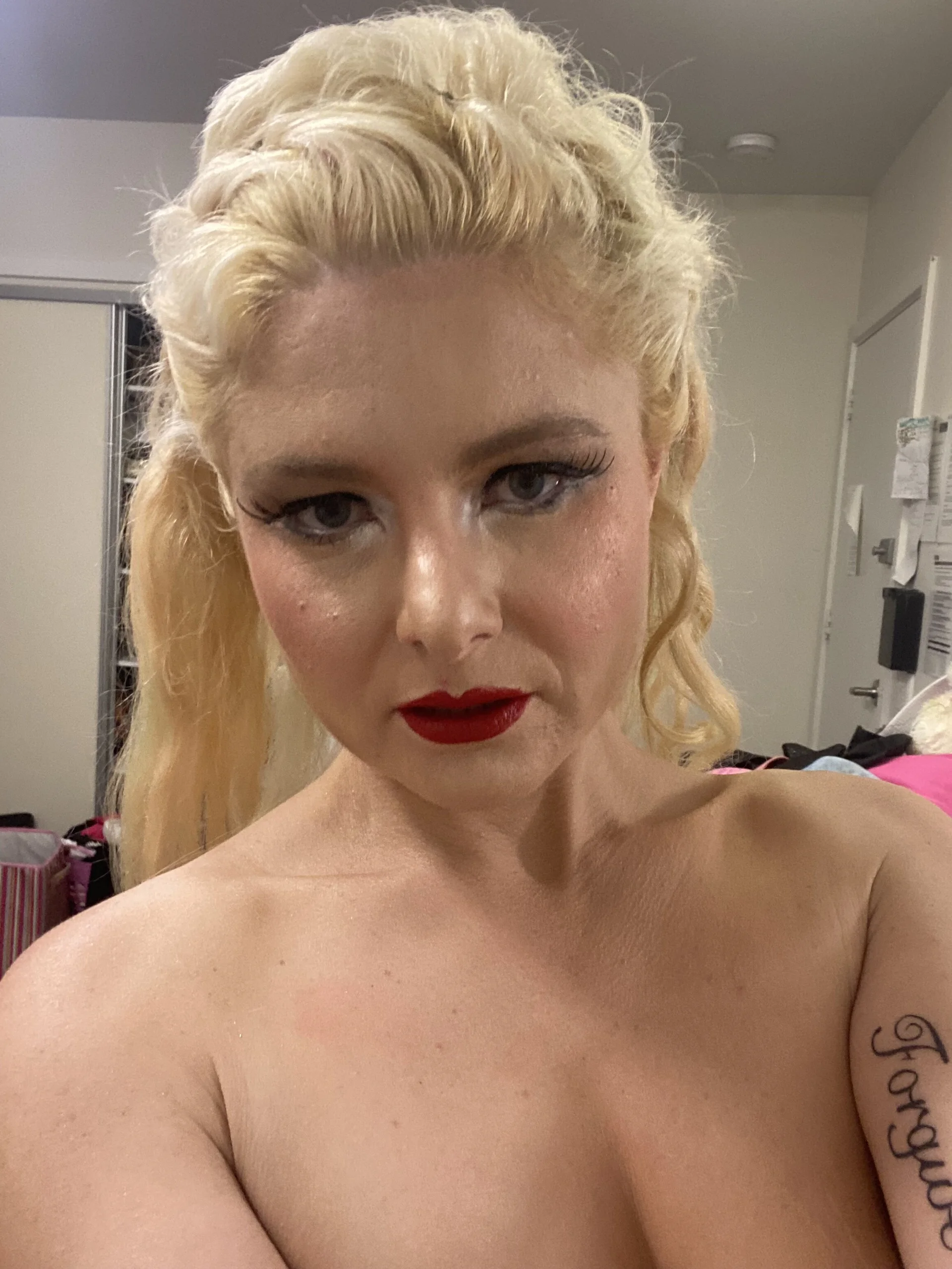 XXX Porn Photo of Nude QueenCrazyCrystal 23