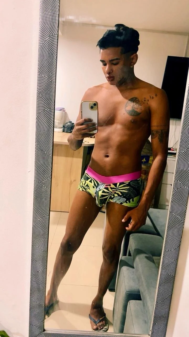 XXX Porn Photo of Nude Pierre_Liewtownds 2