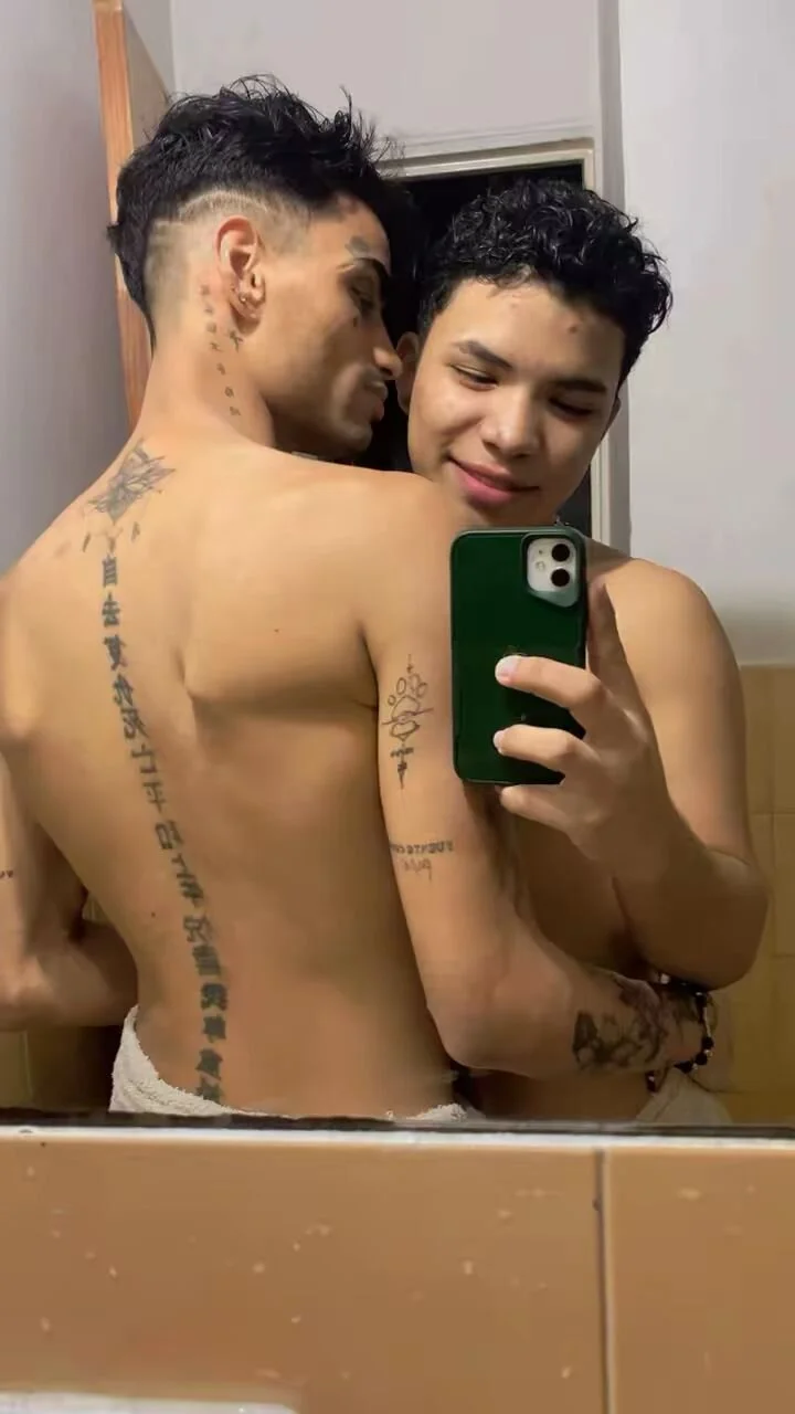 XXX Porn Photo of Nude Gay_Red_Room 30