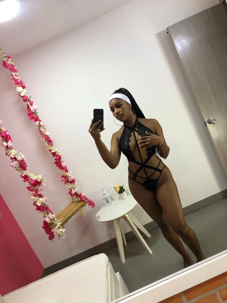 XXX Porn Photo of Nude malu_horny_69 20