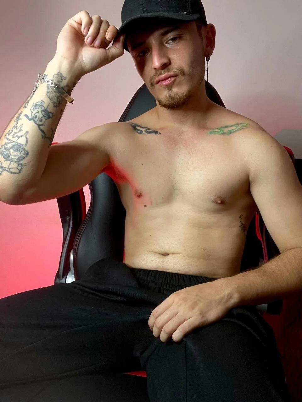 XXX Porn Photo of Nude james_connor2 4