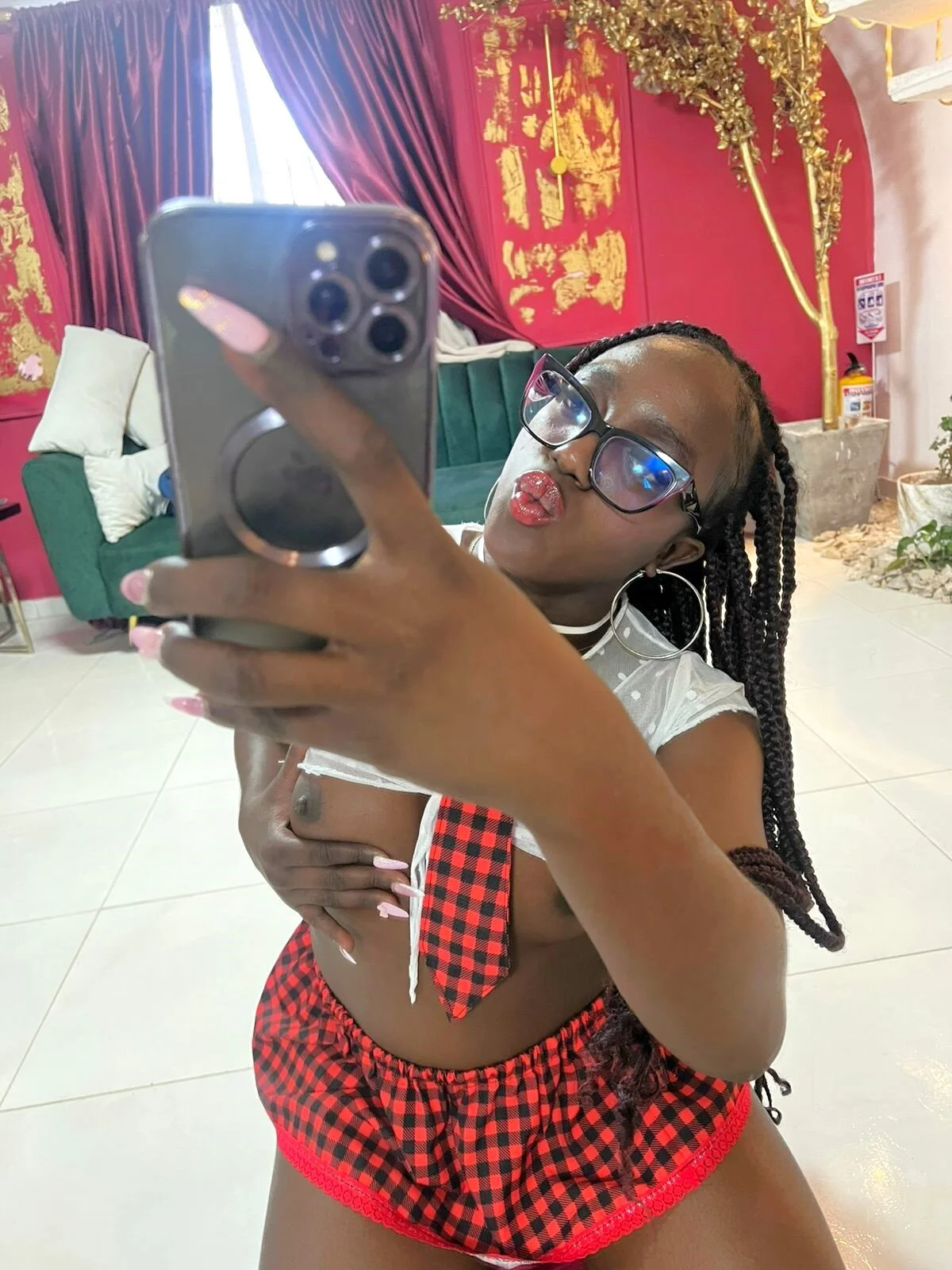 XXX Porn Photo of Nude nylaroyale_cr 118
