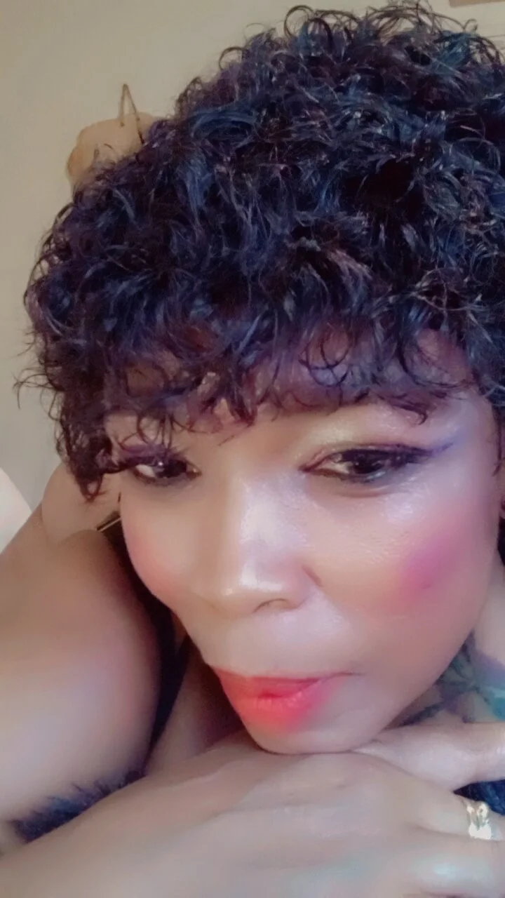 XXX Porn Photo of Nude Gucci_Bx 436
