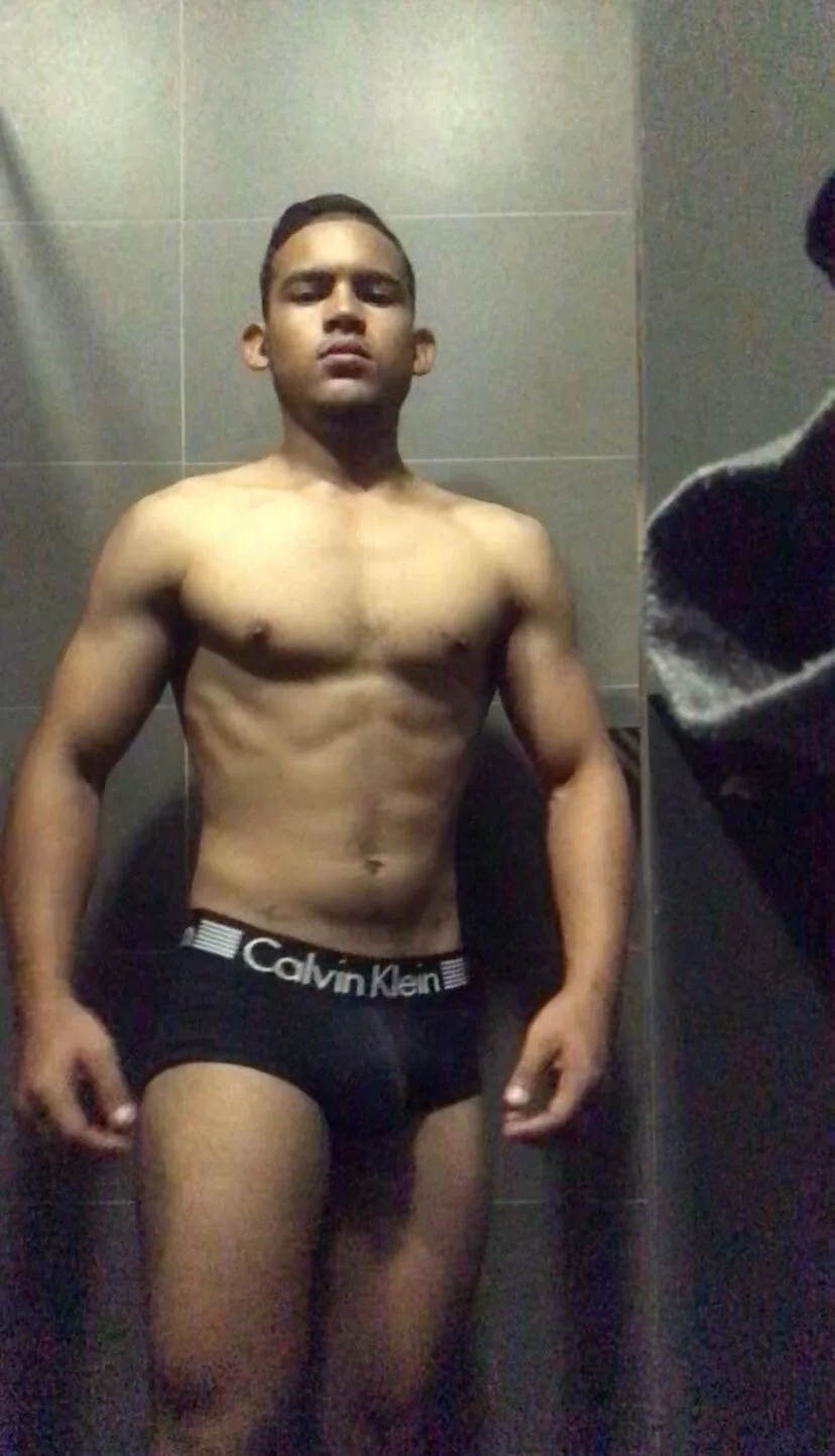XXX Porn Photo of Nude louis_rueda 1