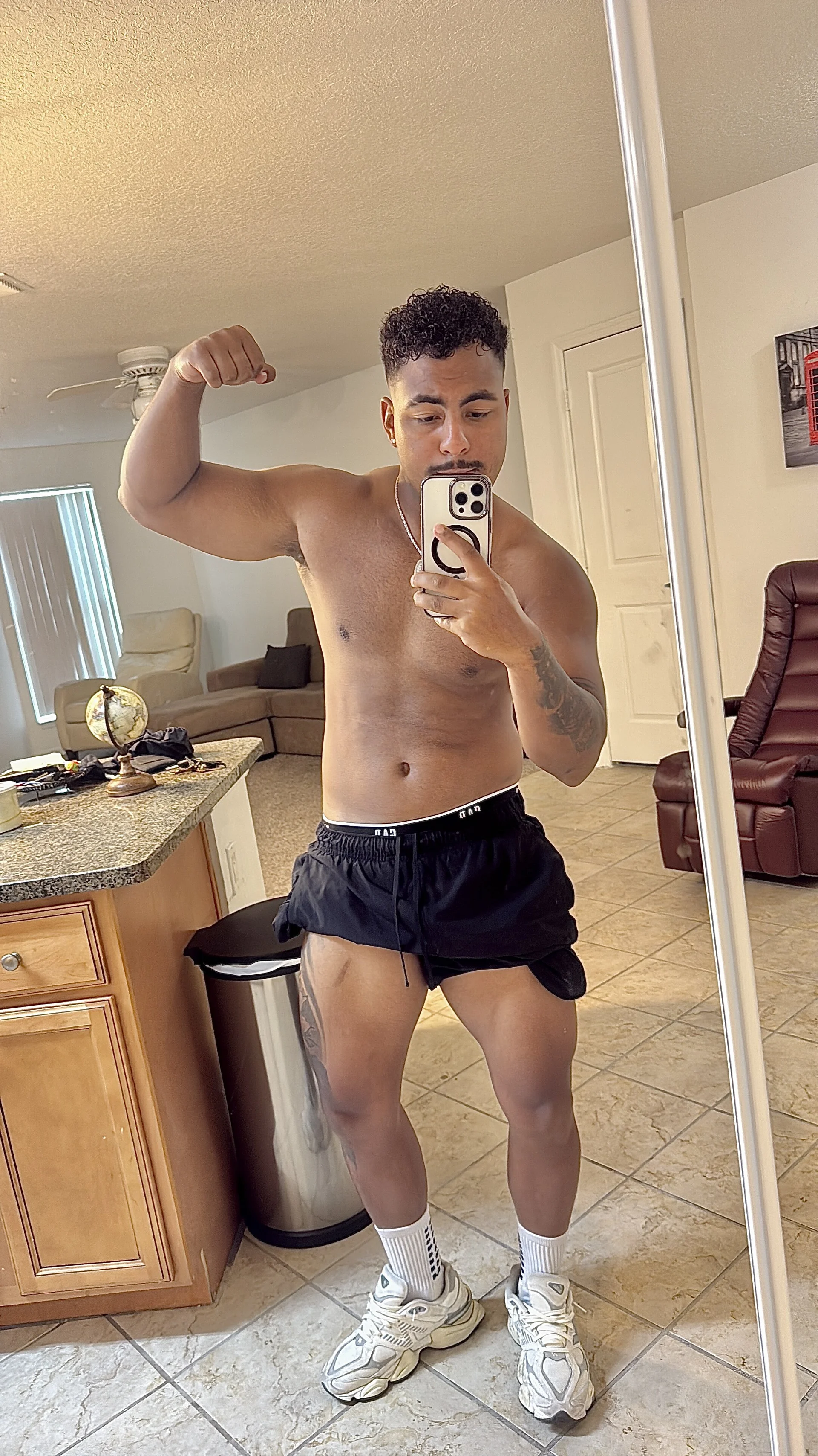 XXX Porn Photo of Nude AndrewBigPolla 3