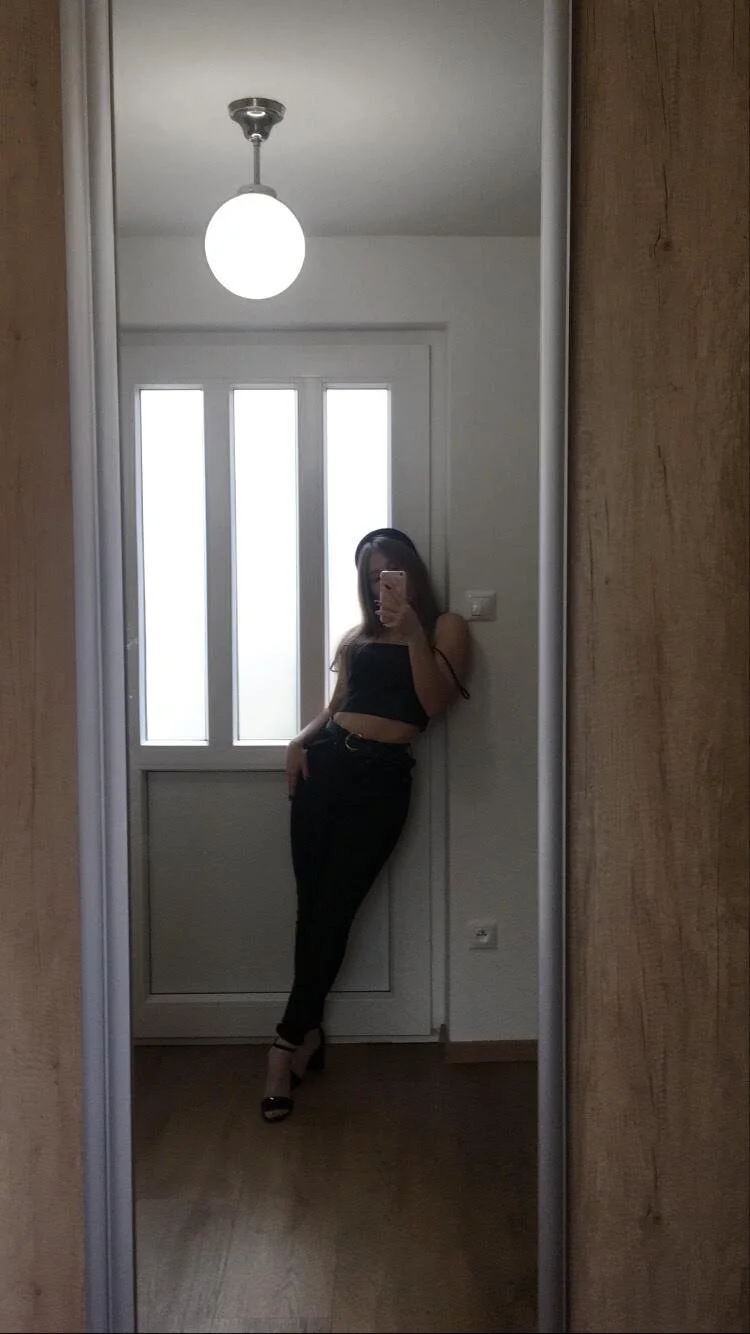 XXX Porn Photo of Nude tinyolha 1