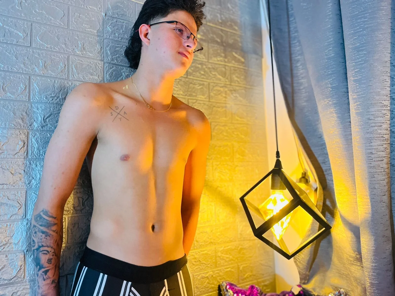 XXX Porn Photo of Nude Enzo_Thomas 9