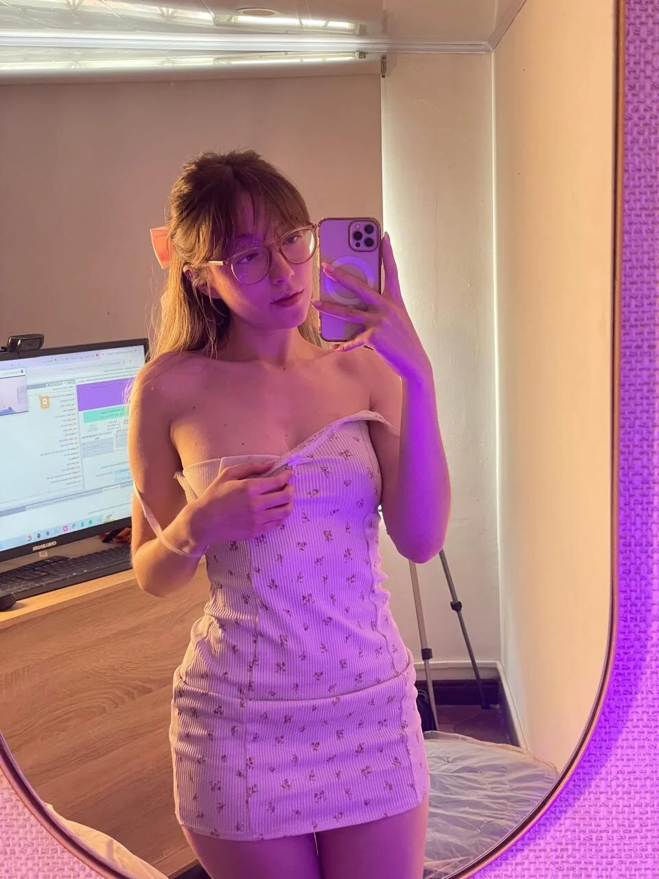 XXX Porn Photo of Nude ReenKitty 7