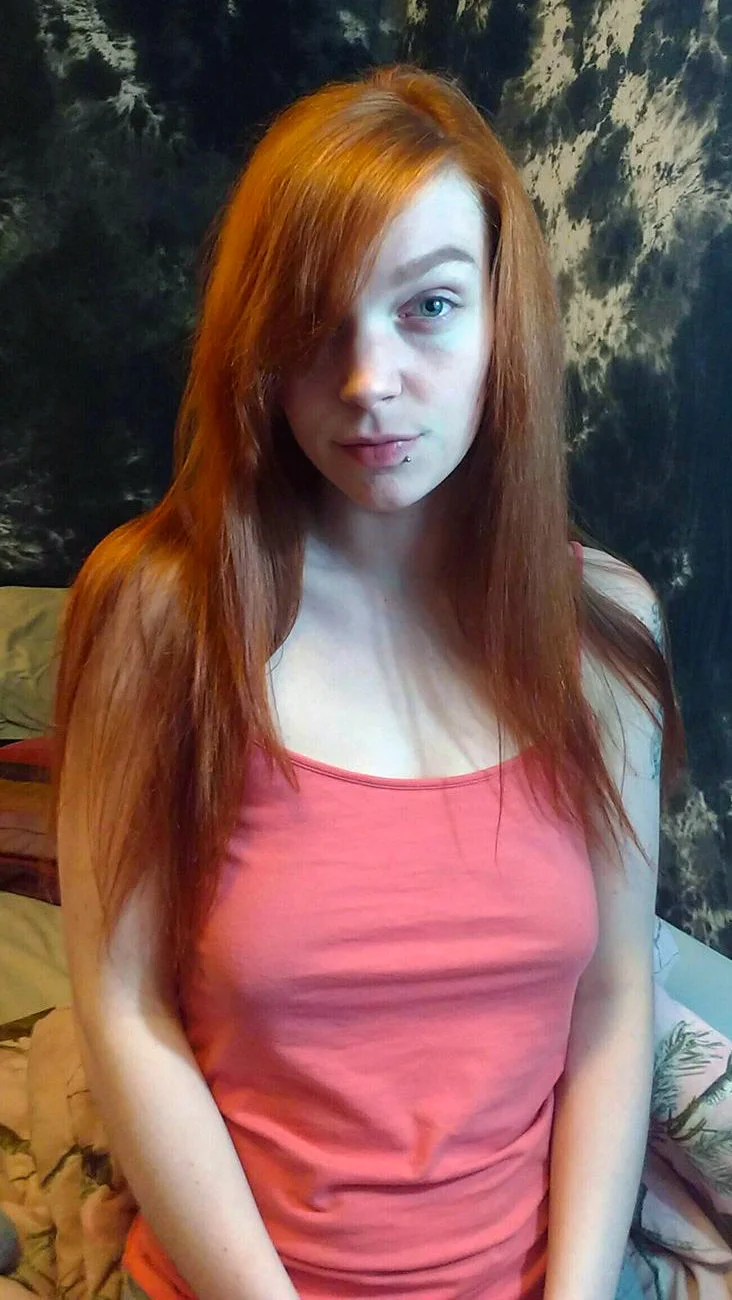XXX Porn Photo of Nude GamerGirlRoxyAndLee 31