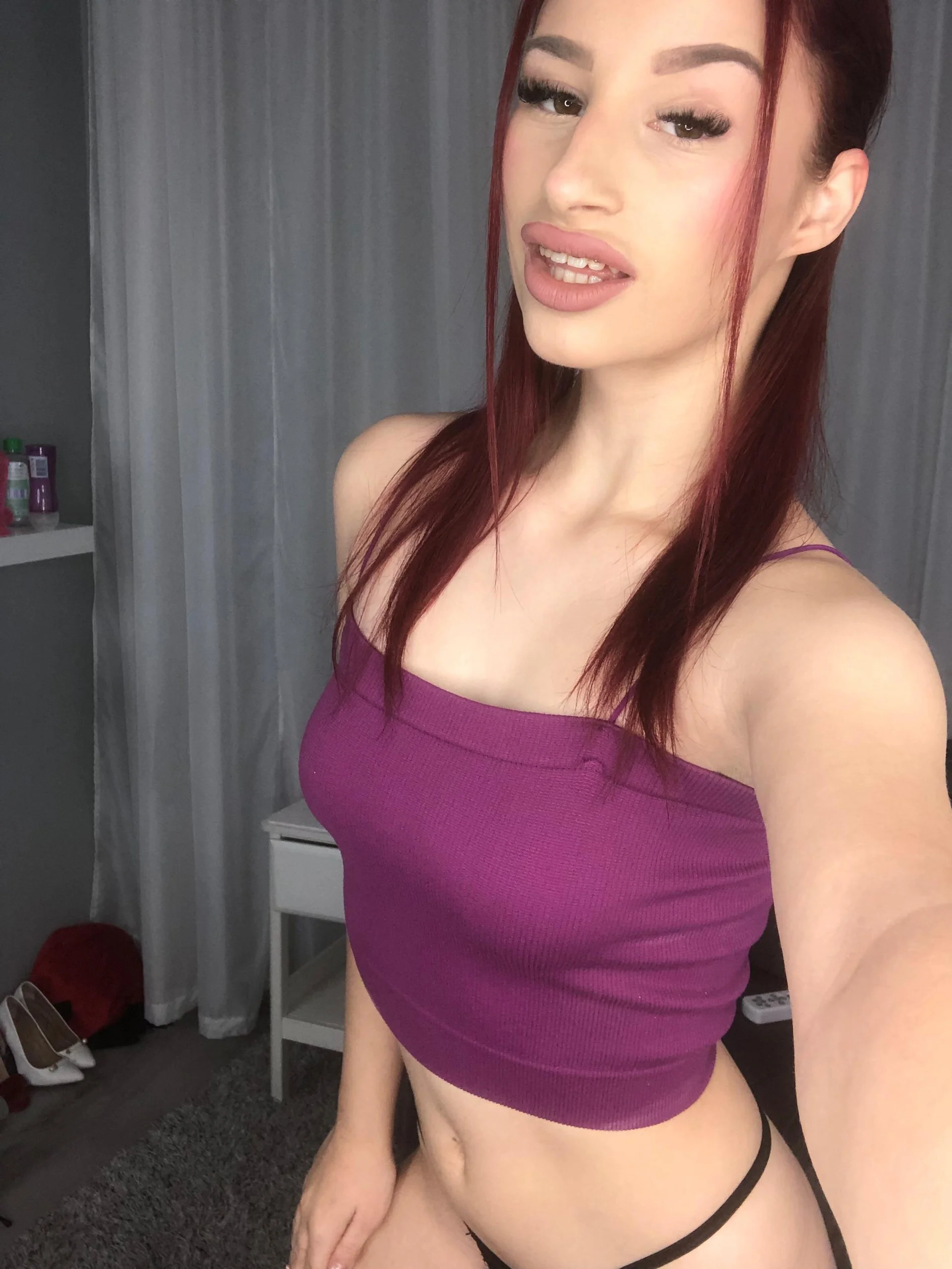 XXX Porn Photo of Nude ScarletFlameee 4