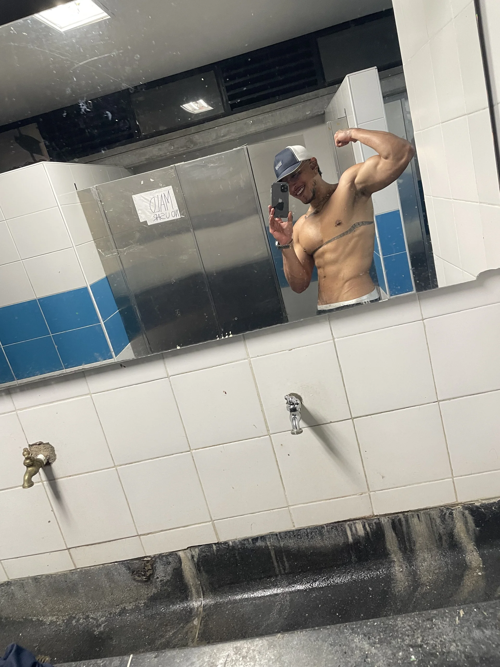 XXX Porn Photo of Nude Dominic_Donnovan 2