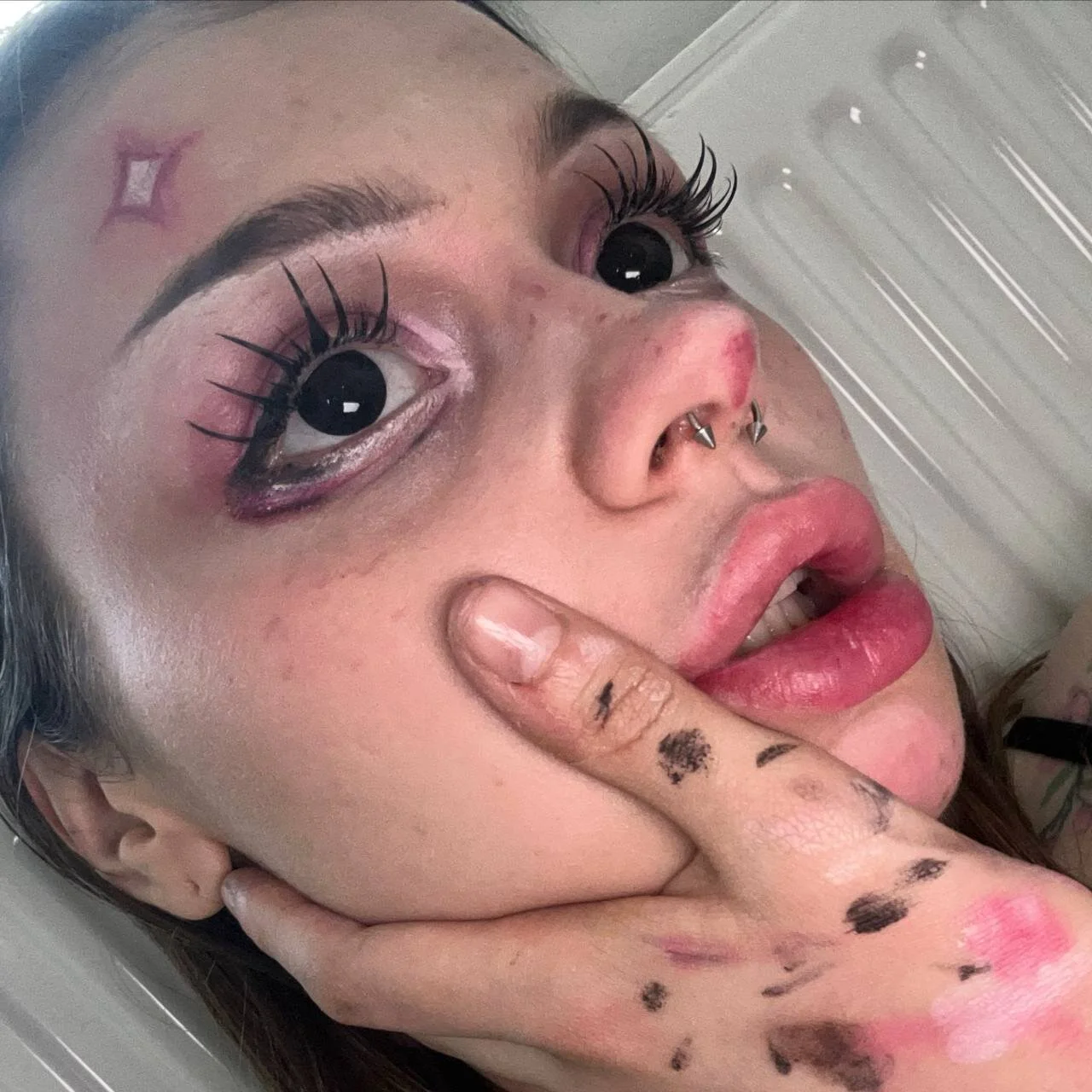 XXX Porn Photo of Nude MelonyEmo 4