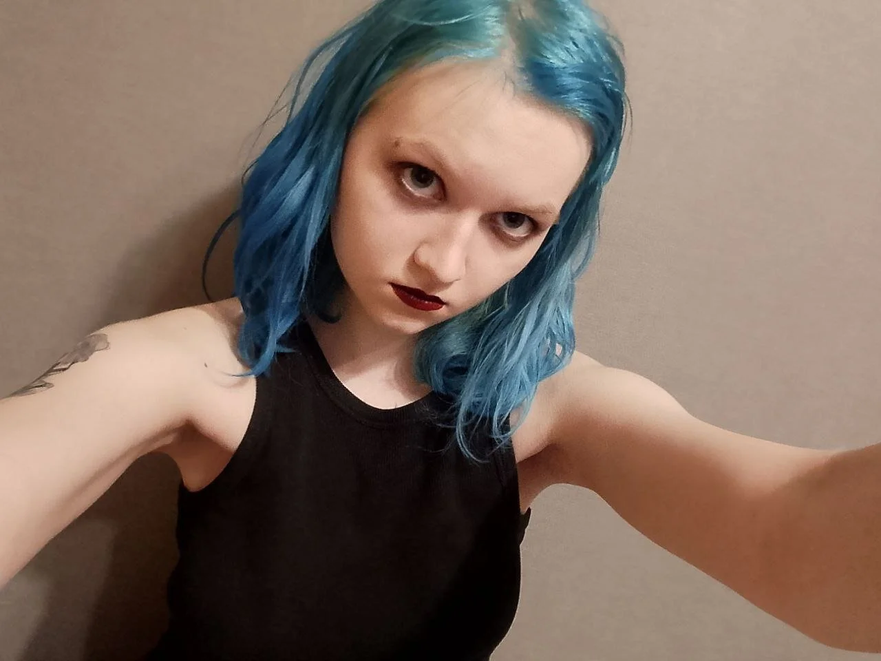 XXX Porn Photo of Nude blue_nymph1 6
