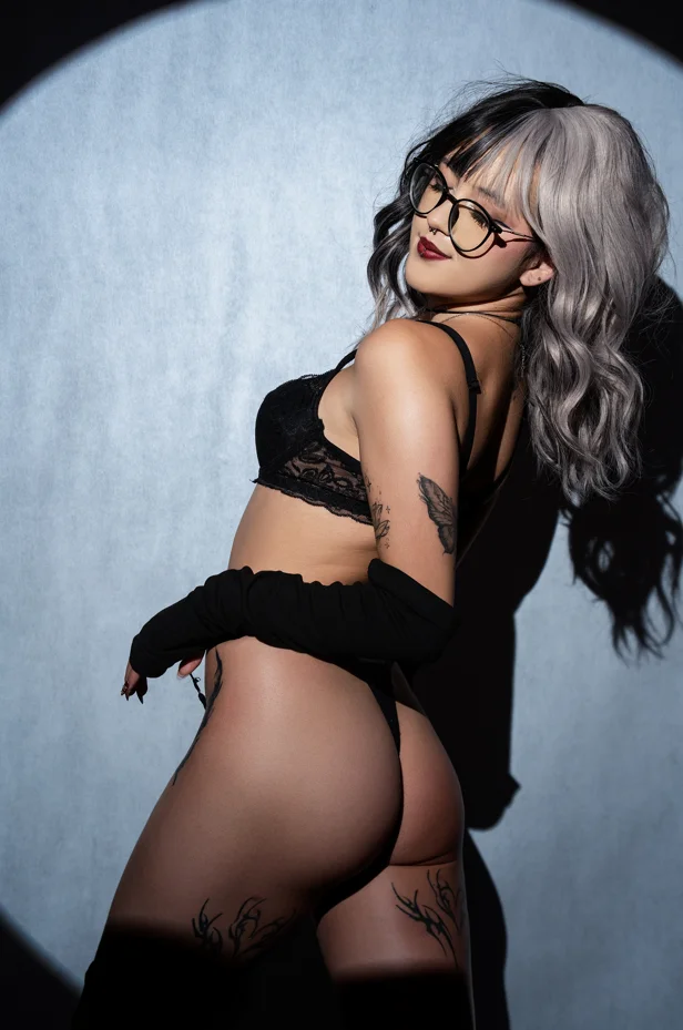 XXX Porn Photo of Nude alixx_von_d 13