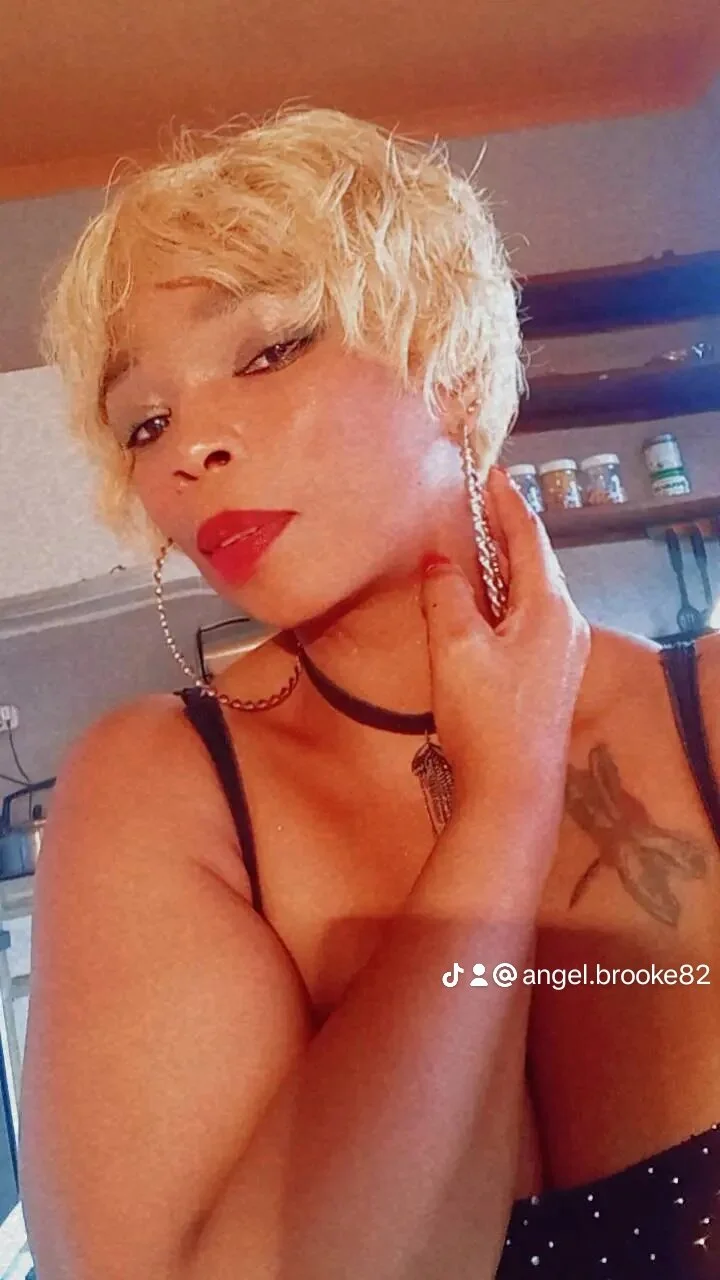 XXX Porn Photo of Nude Gucci_Bx 62
