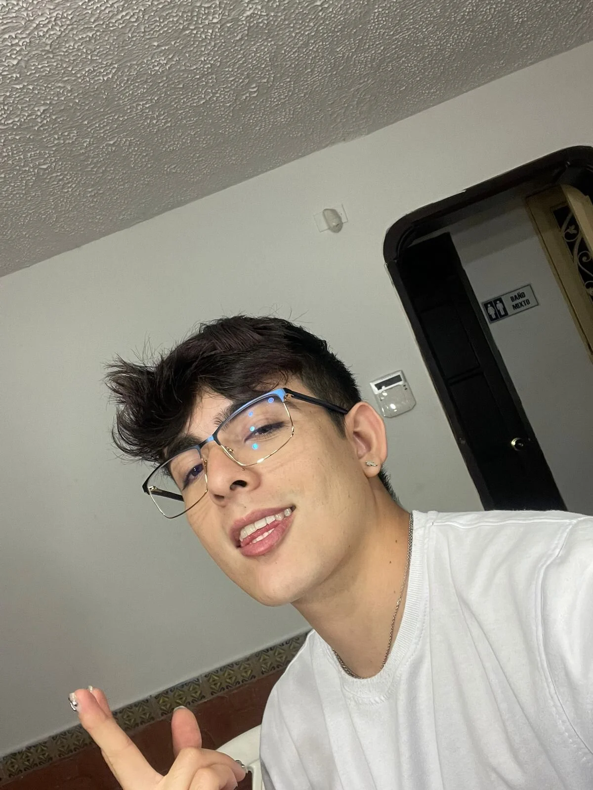 XXX Porn Photo of Nude nolan_twink1 1