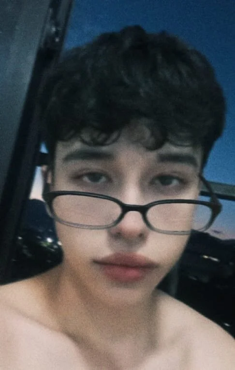XXX Porn Photo of Nude mrhot_night 2