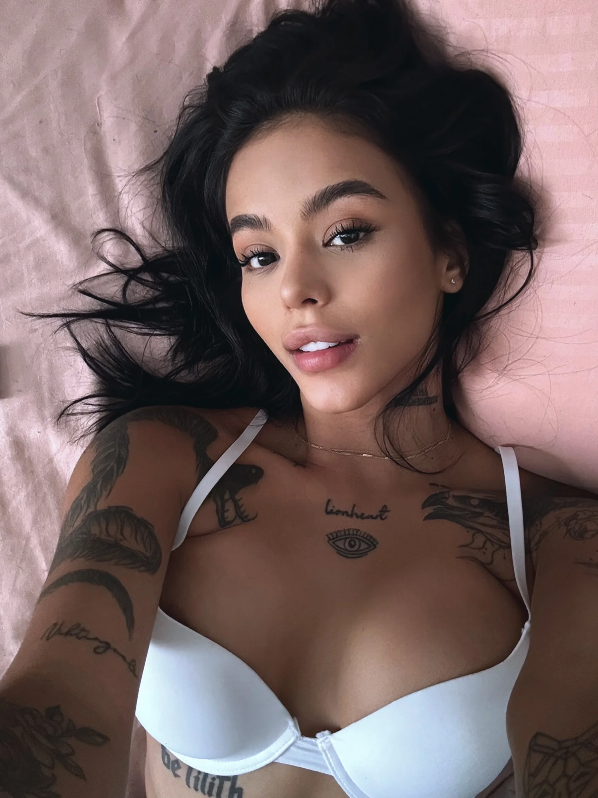 XXX Porn Photo of Nude VegaLuxe 19