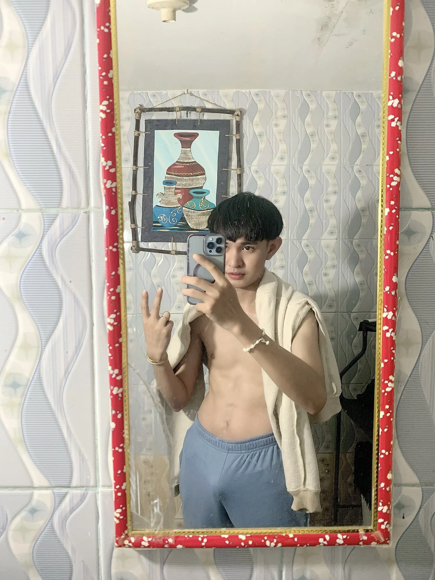 XXX Porn Photo of Nude XloverXsiantwink 1