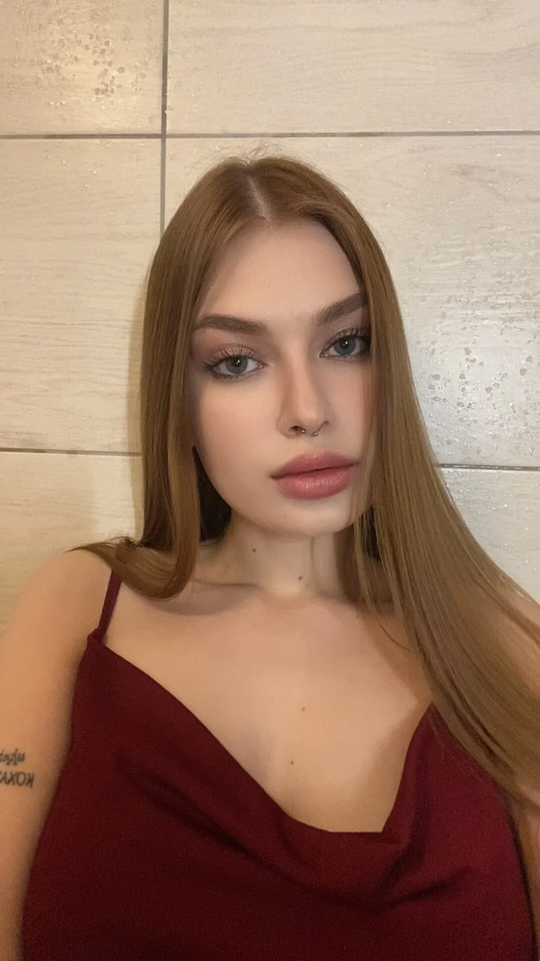 XXX Porn Photo of Nude Alisa_Wood 8
