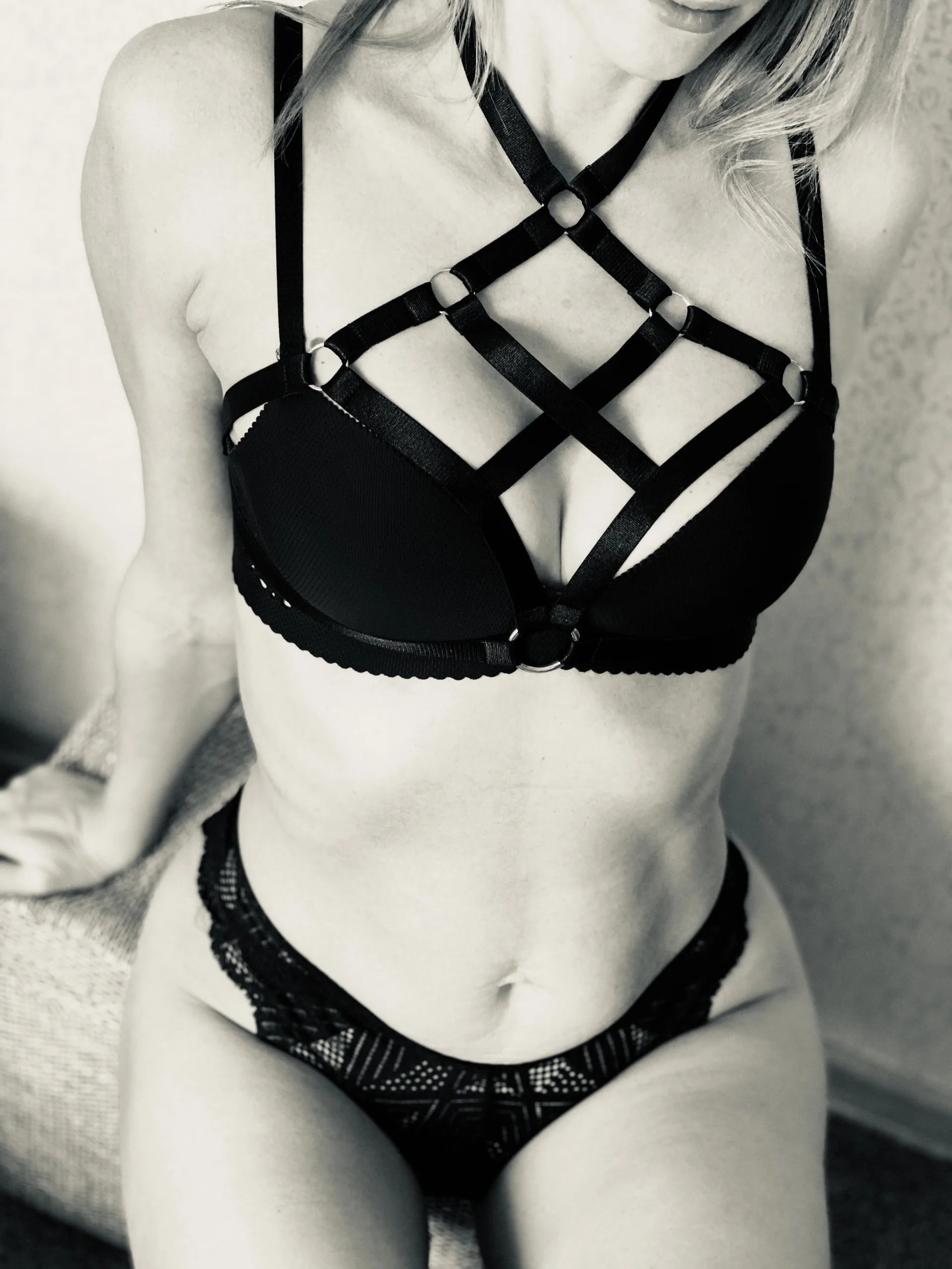 XXX Porn Photo of Nude Luna_Hoty 12