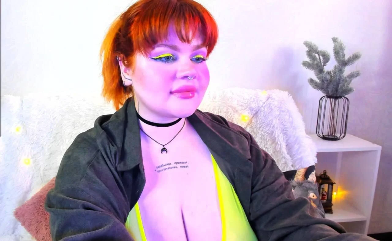 XXX Porn Photo of Nude missmayaqueen 4