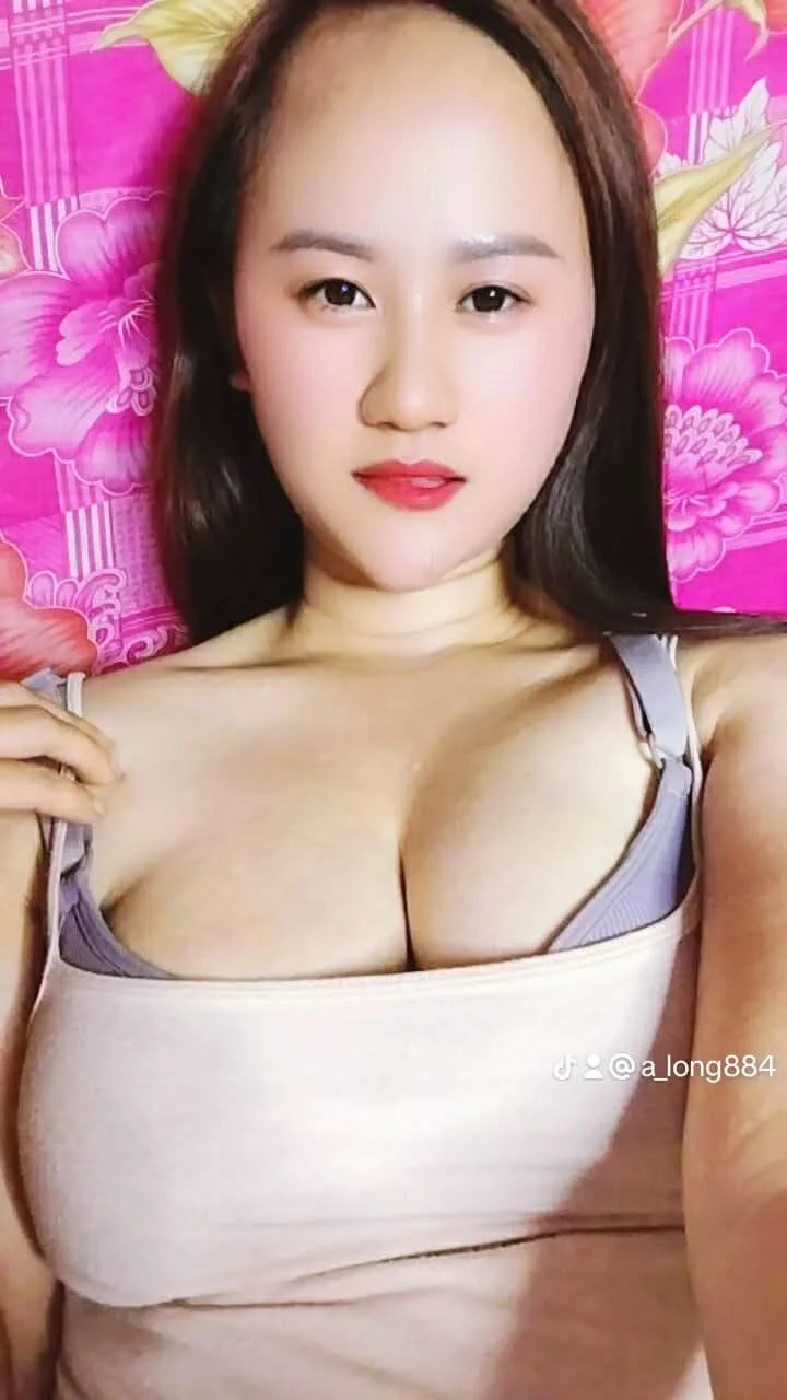XXX Porn Photo of Nude Yen-nhi 2