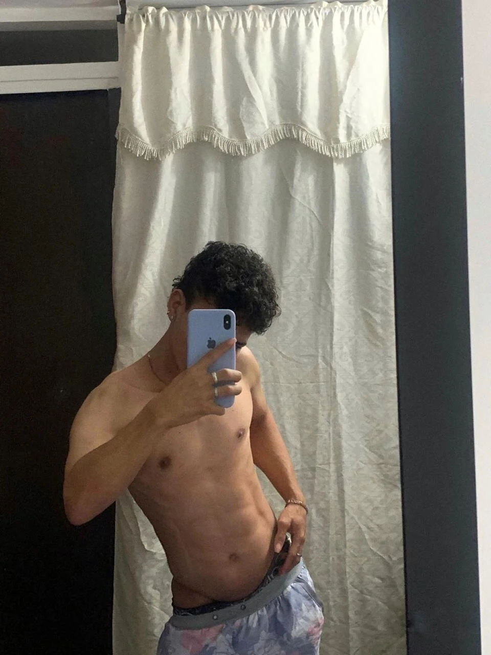 XXX Porn Photo of Nude sebascuterouss 4