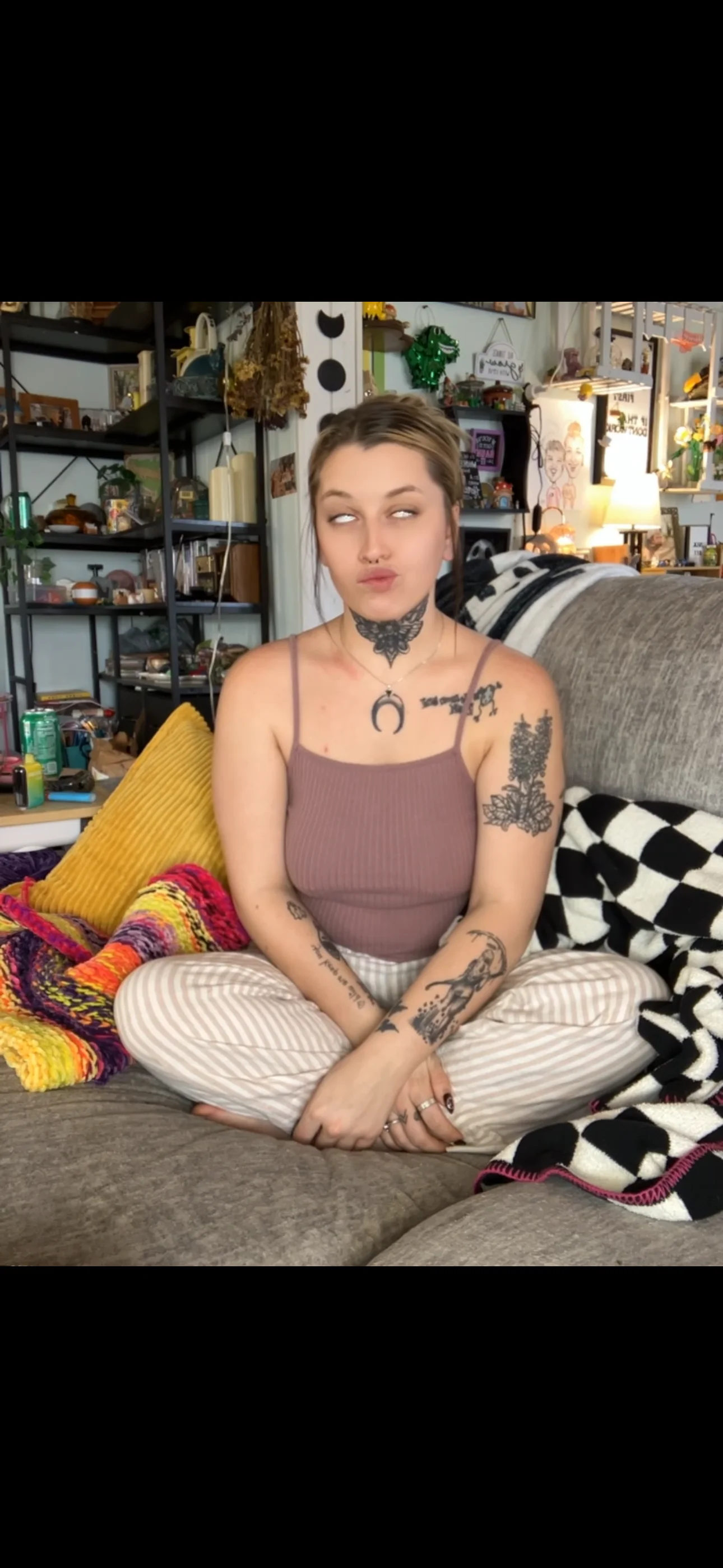 XXX Porn Photo of Nude Brat333 7