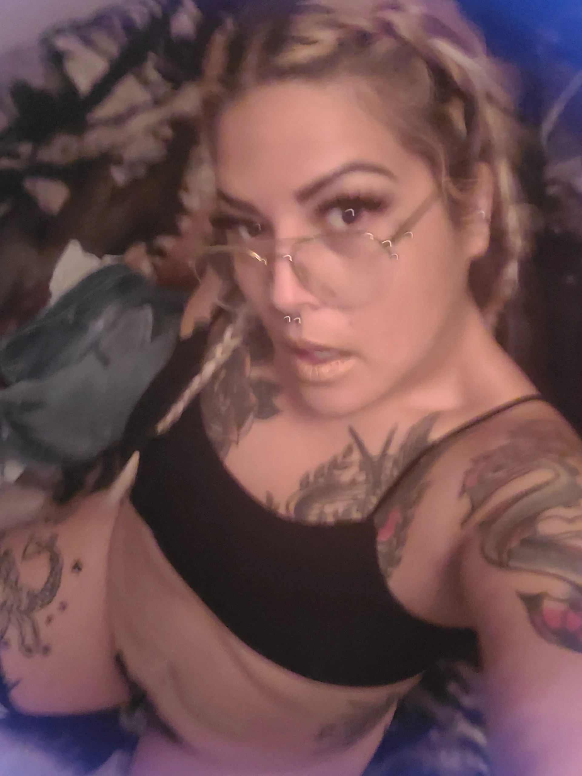 XXX Porn Photo of Nude ShineyQuinn 1