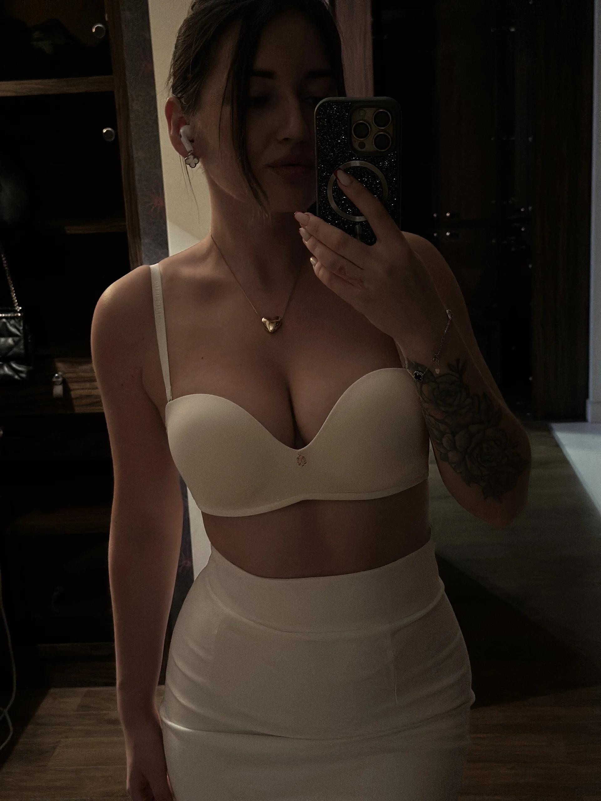 XXX Porn Photo of Nude RoseViki 13