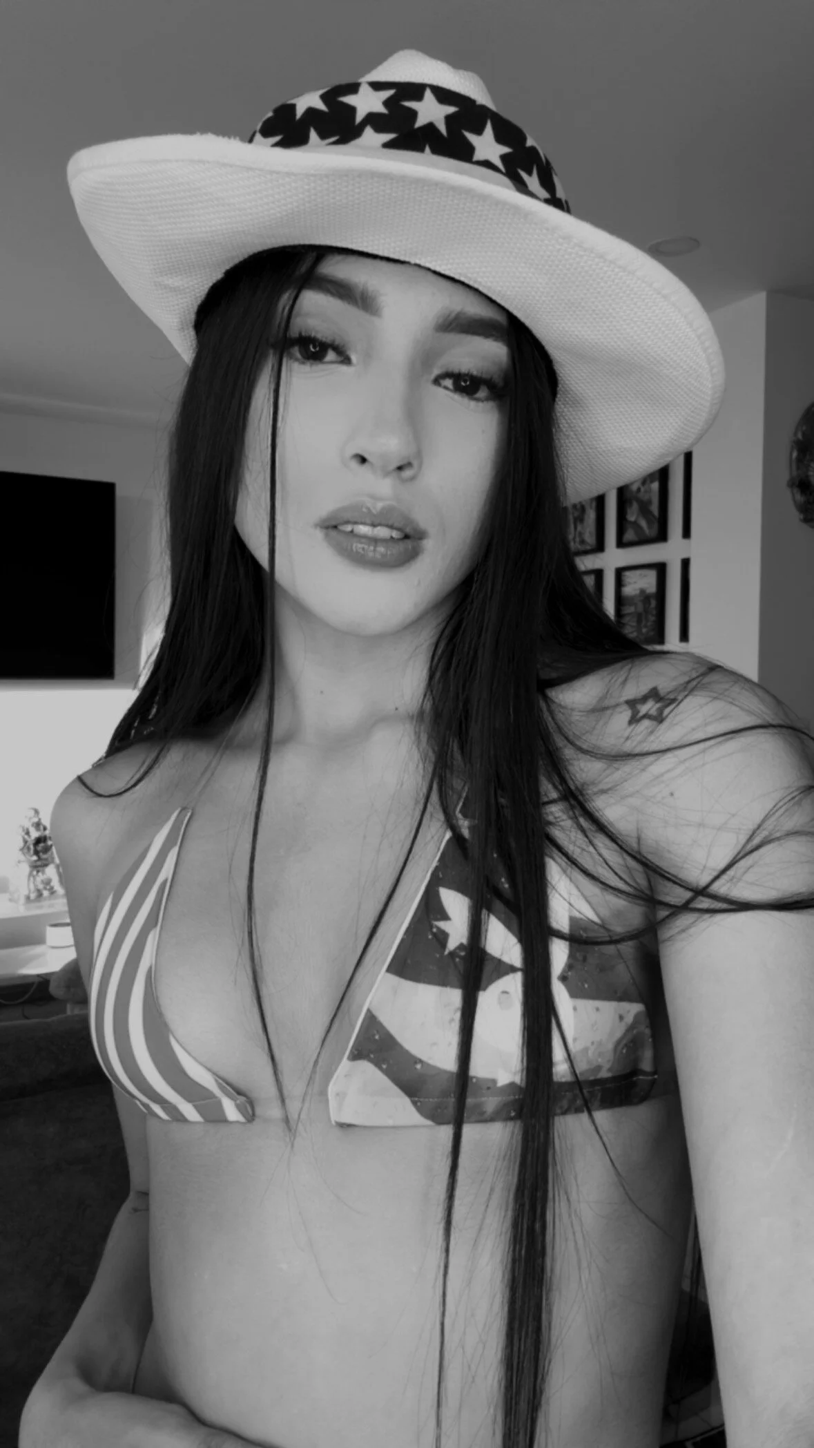 XXX Porn Photo of Nude DannyCr_1 81