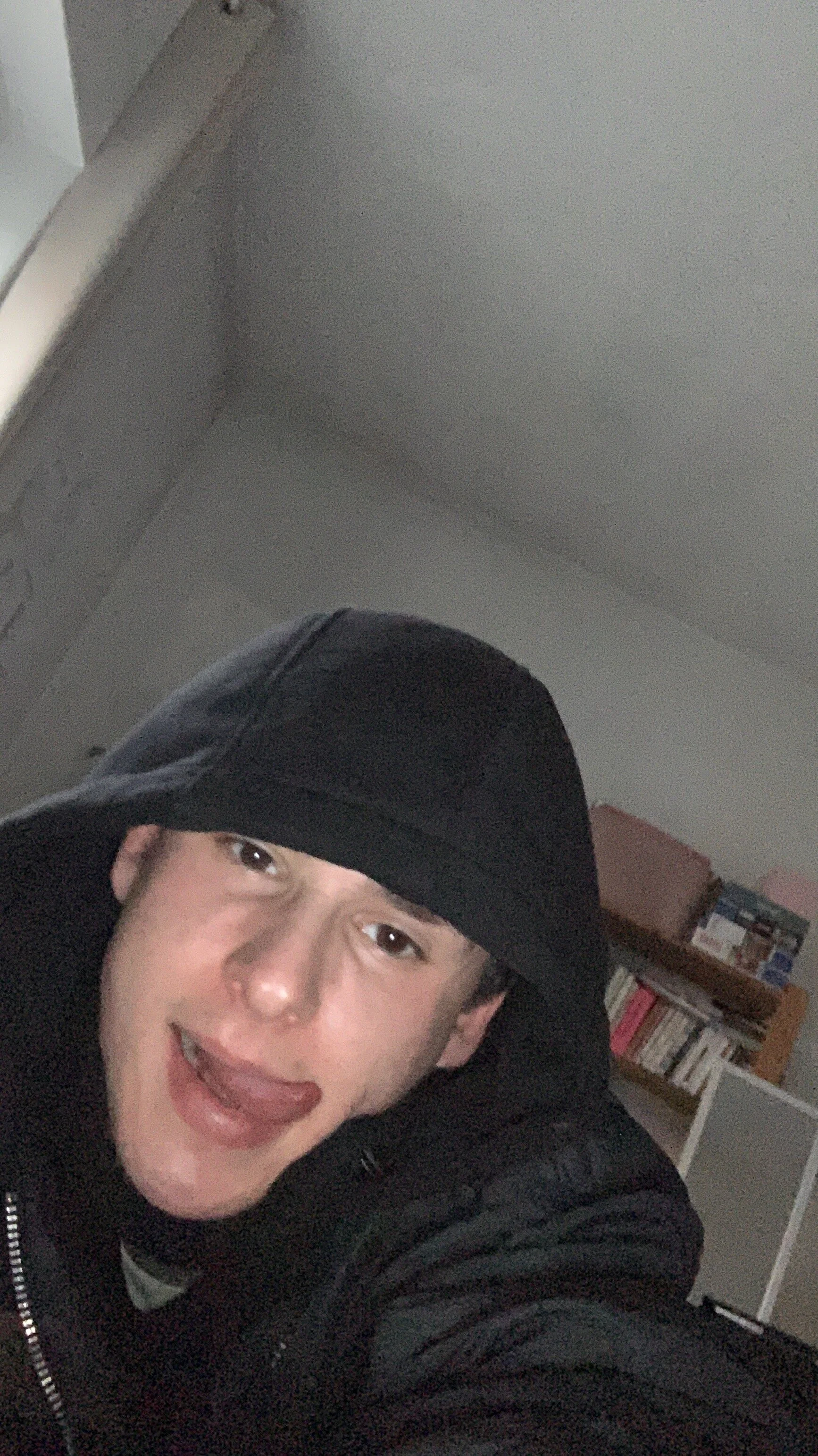 XXX Porn Photo of Nude plzspitinmymouth 1