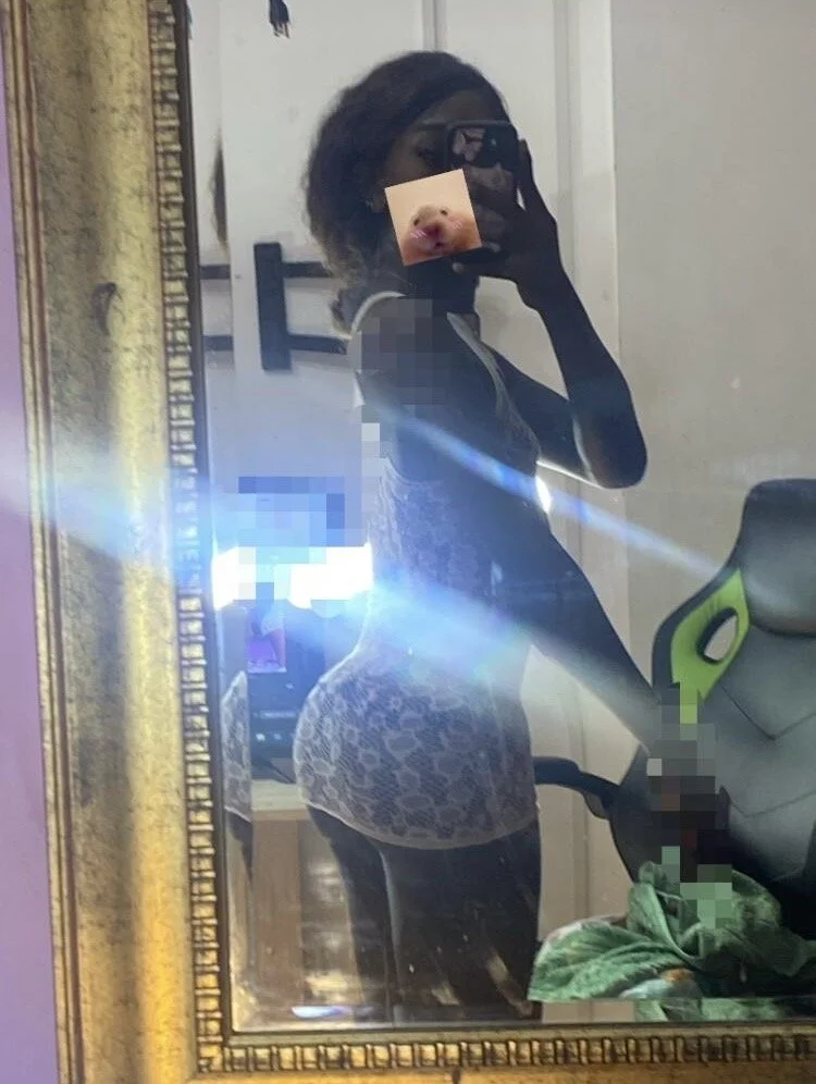XXX Porn Photo of Nude gigihadig238 9