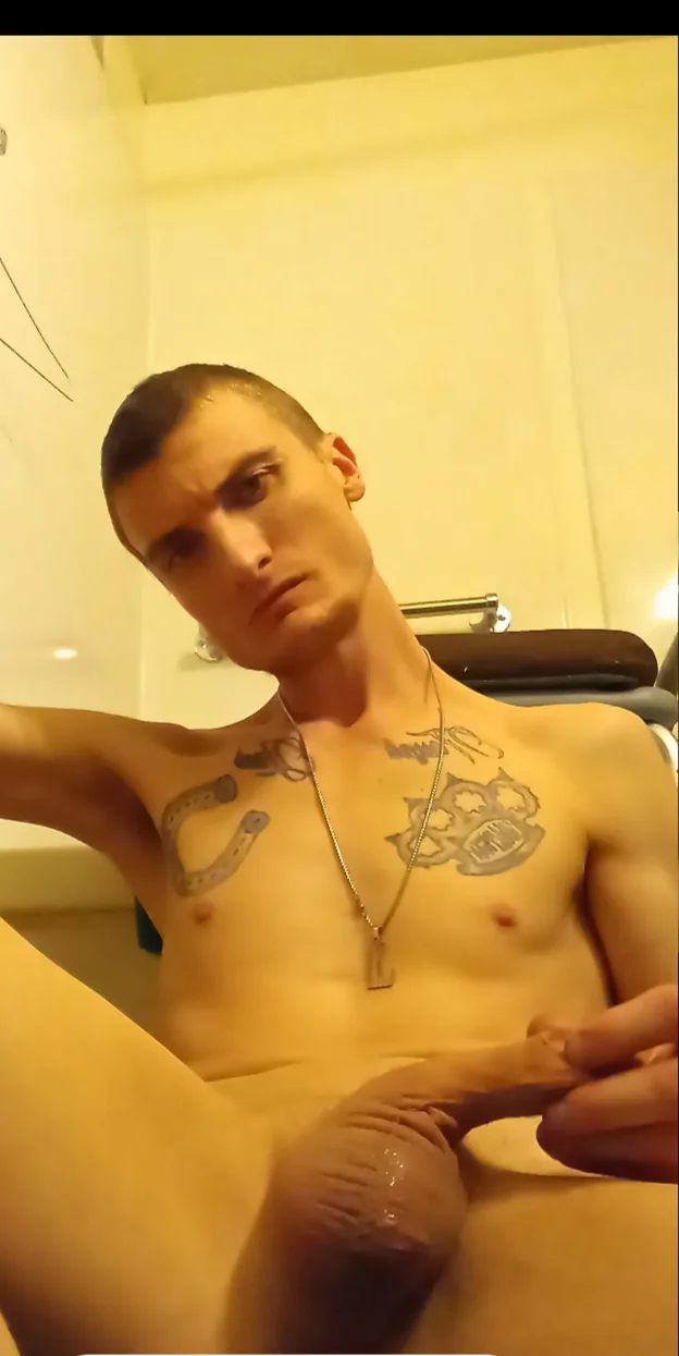 XXX Porn Photo of Nude jizzyglizzy92 9