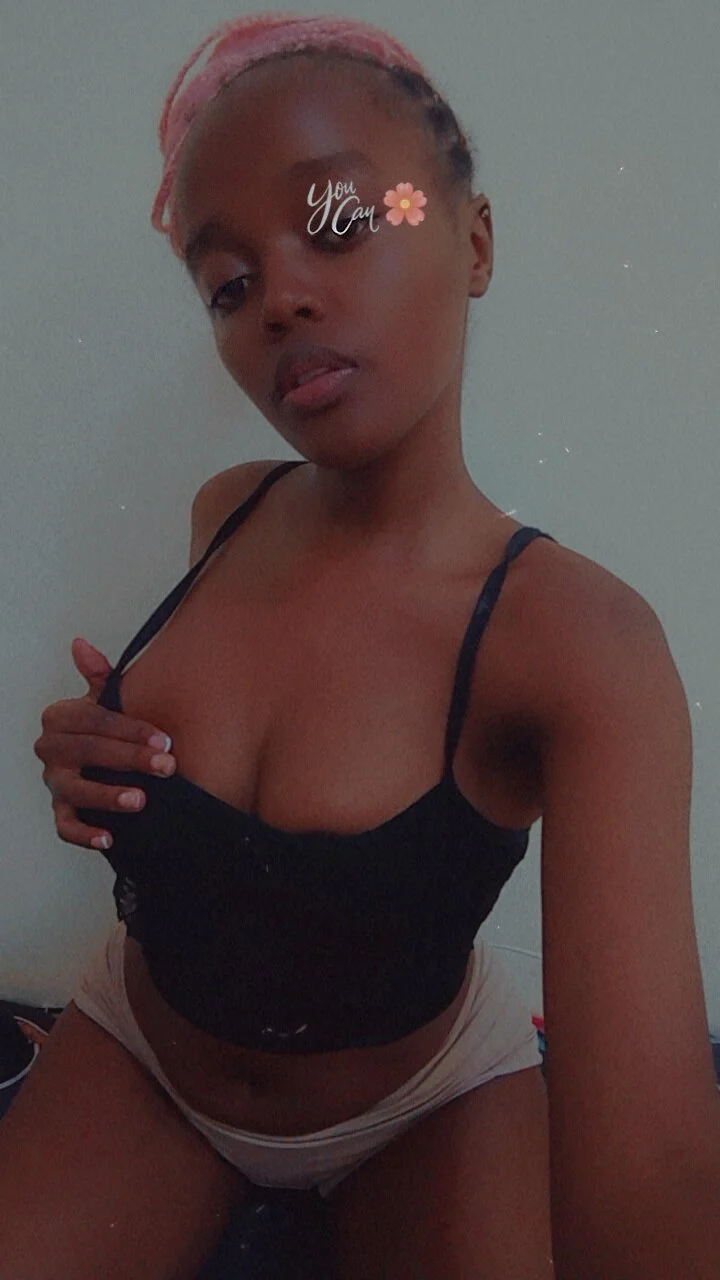 XXX Porn Photo of Nude Bella_kiki 1