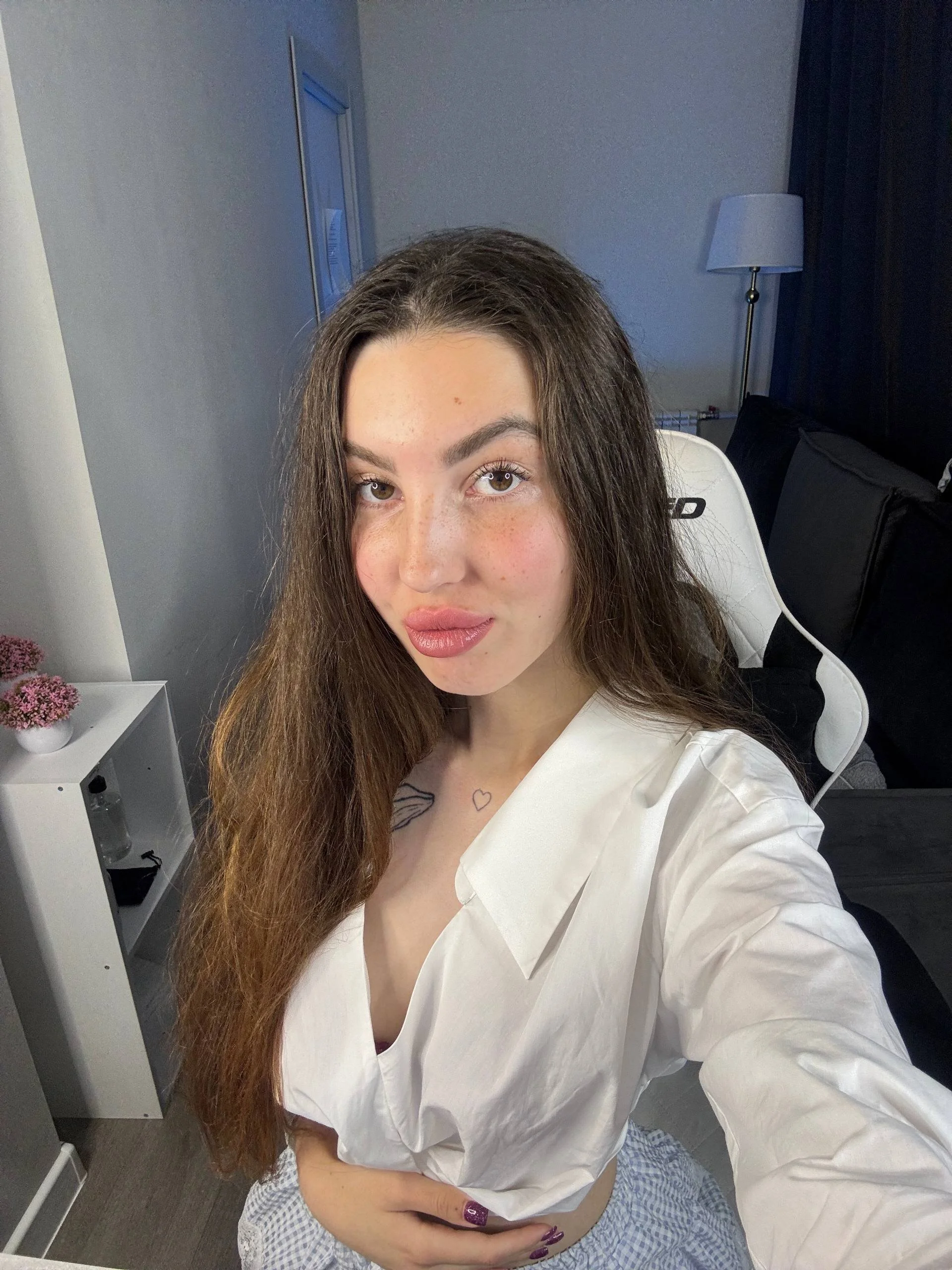 XXX Porn Photo of Nude LiraRevery 32