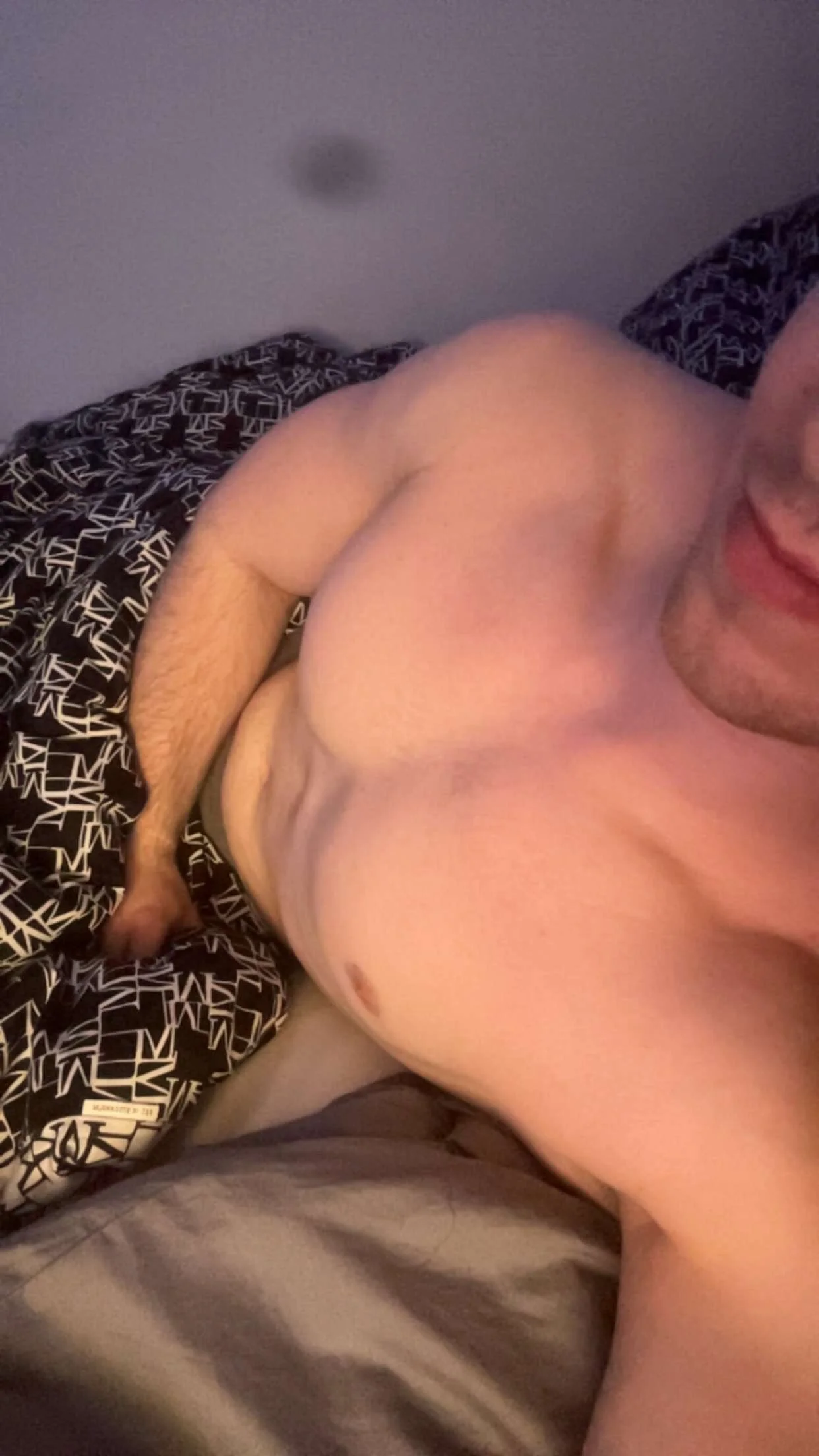 XXX Porn Photo of Nude YoungTeenLxon 1