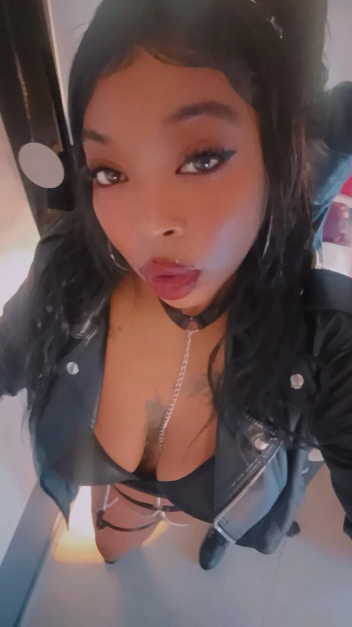 XXX Porn Photo of Nude Charlotte__Brown_ 12