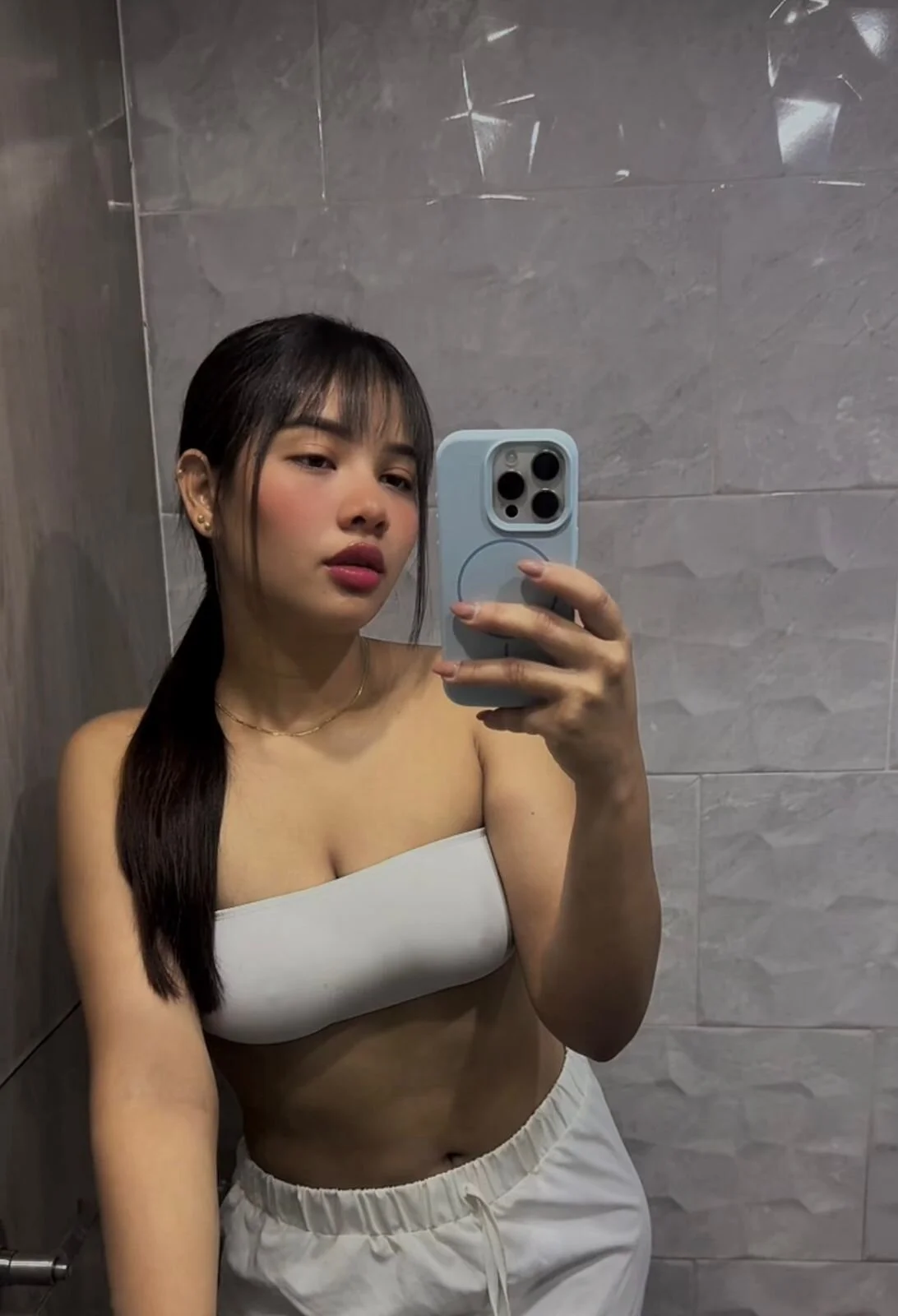 XXX Porn Photo of Nude lucyybell 19