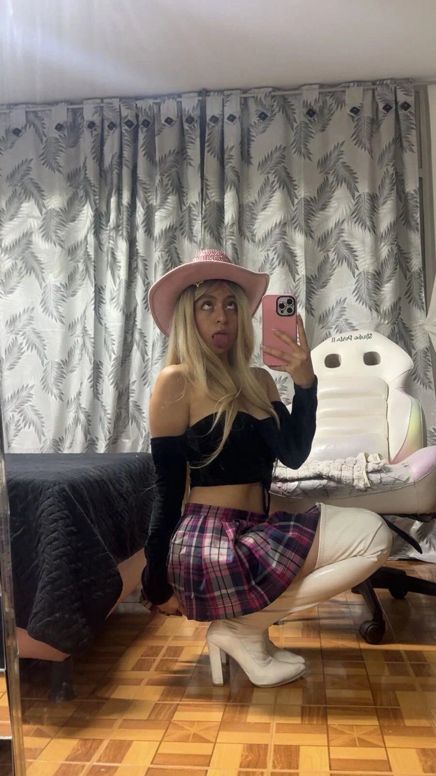 XXX Porn Photo of Nude Lala_fluffy 8