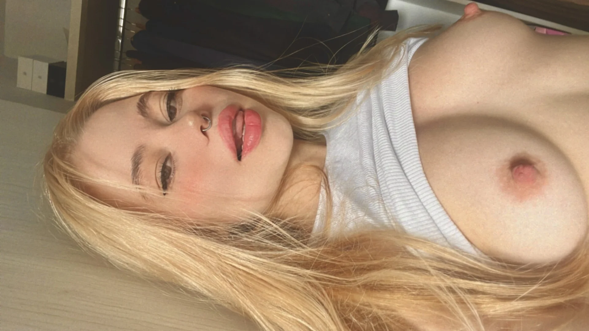 XXX Porn Photo of Nude curchez_ 8