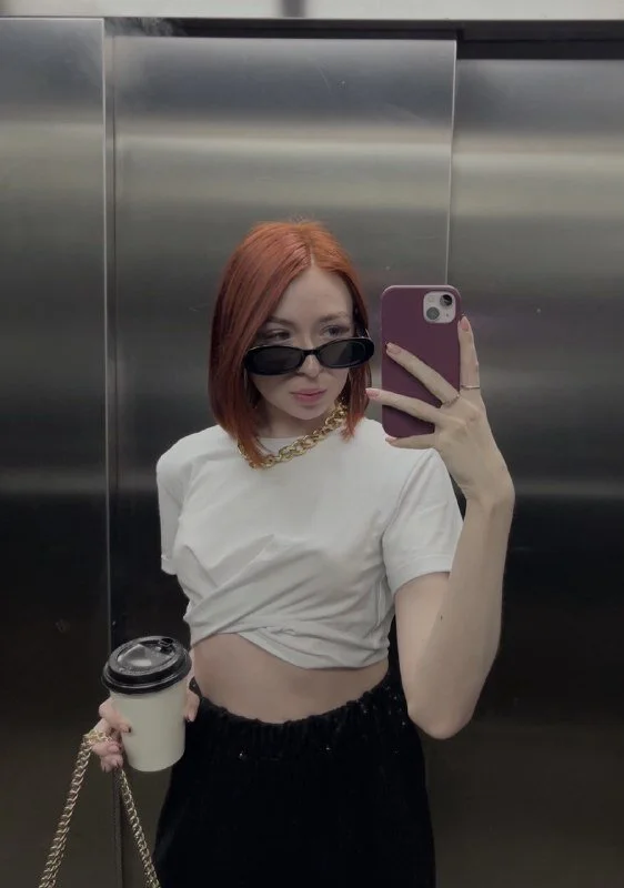 XXX Porn Photo of Nude Cuteroxyfoxy 1