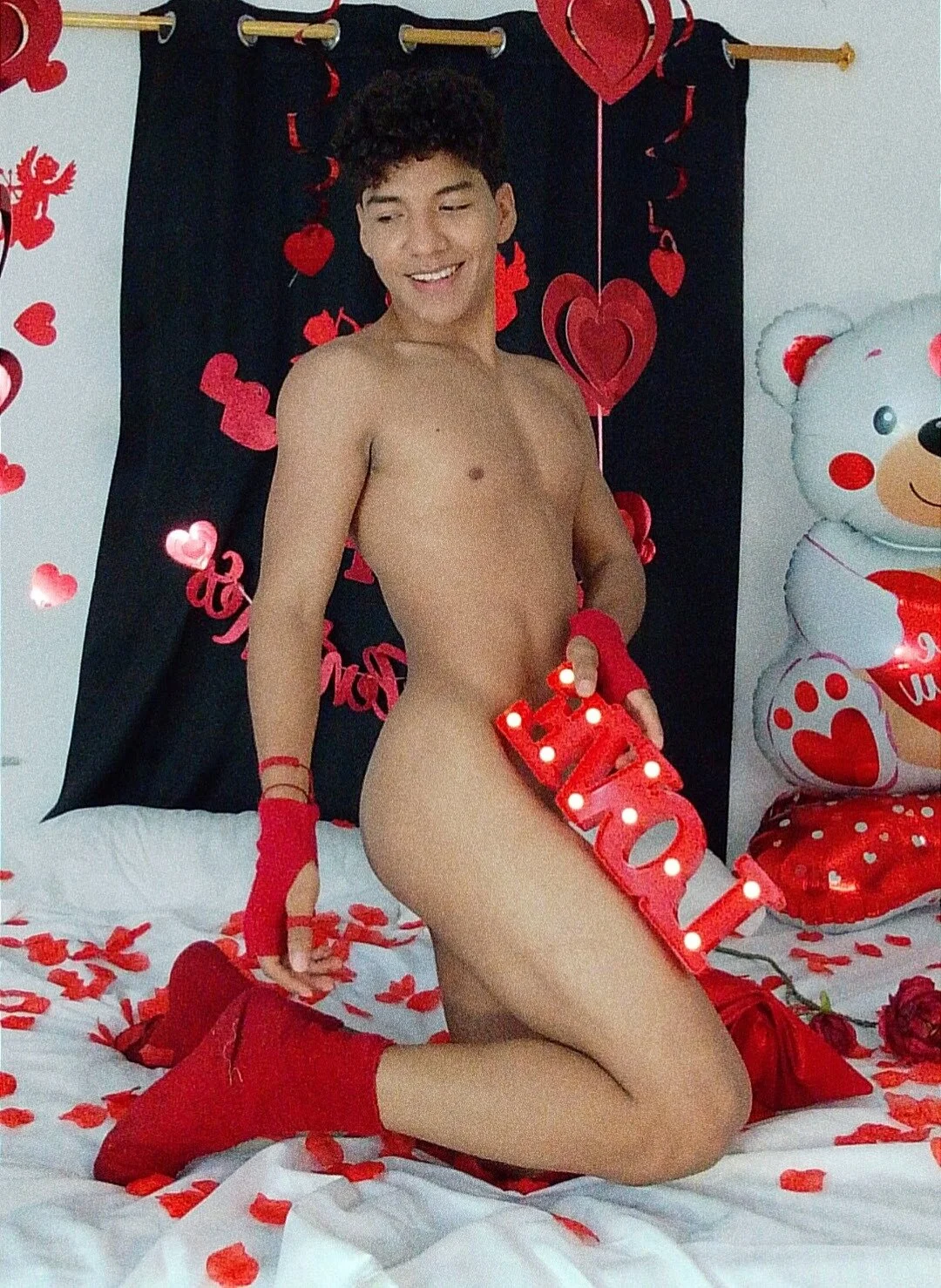 XXX Porn Photo of Nude Maximiliano_Khalil 11