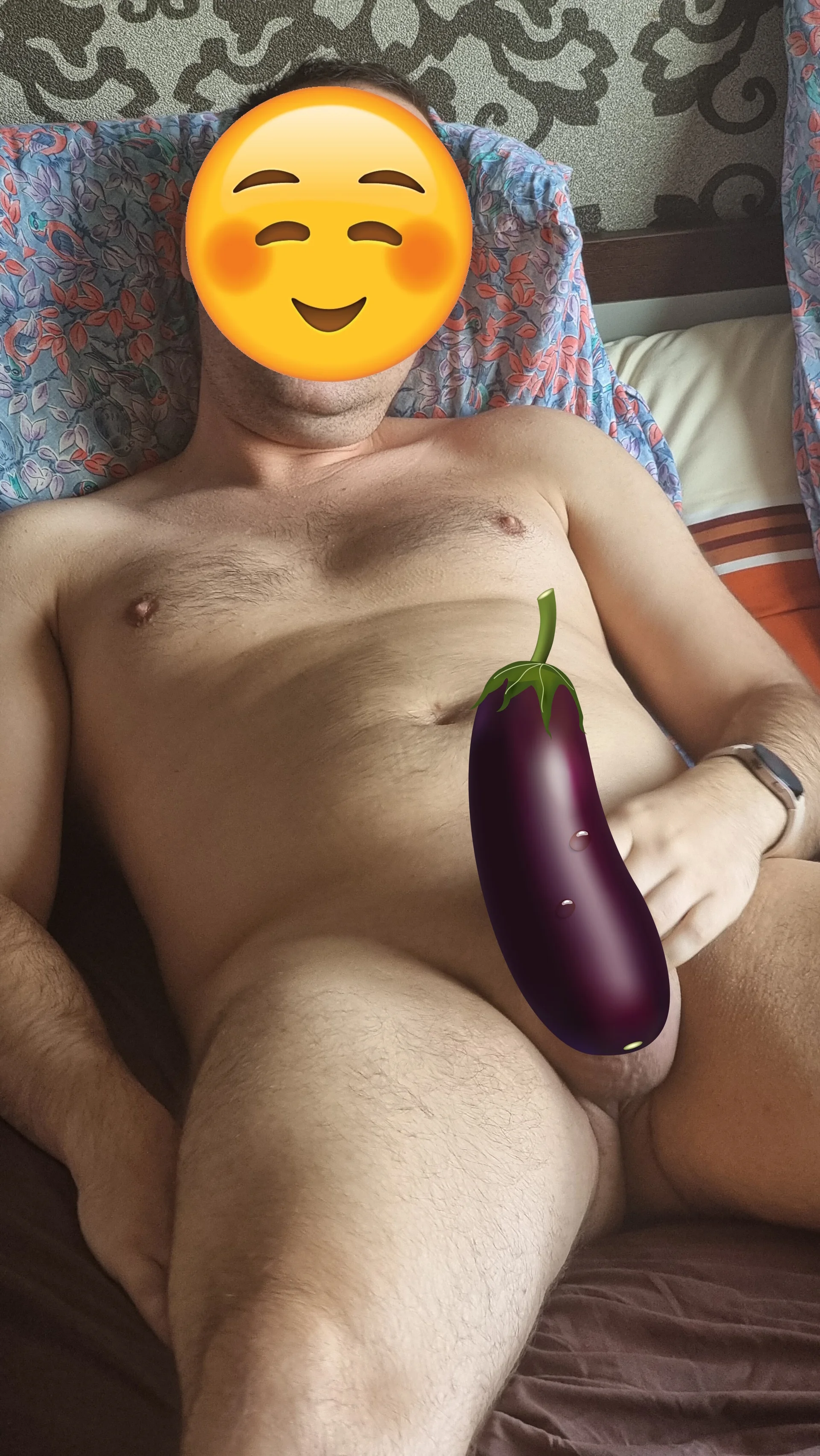 XXX Porn Photo of Nude shycummerboy 3