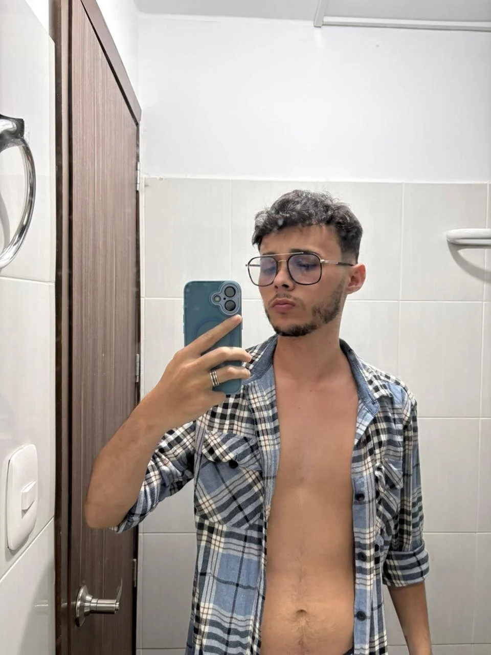 XXX Porn Photo of Nude Alhan_Twink 2