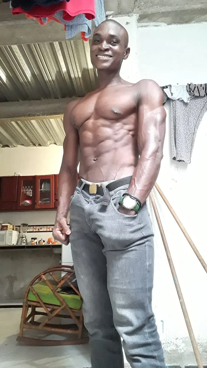 XXX Porn Photo of Nude Terrance_z 8