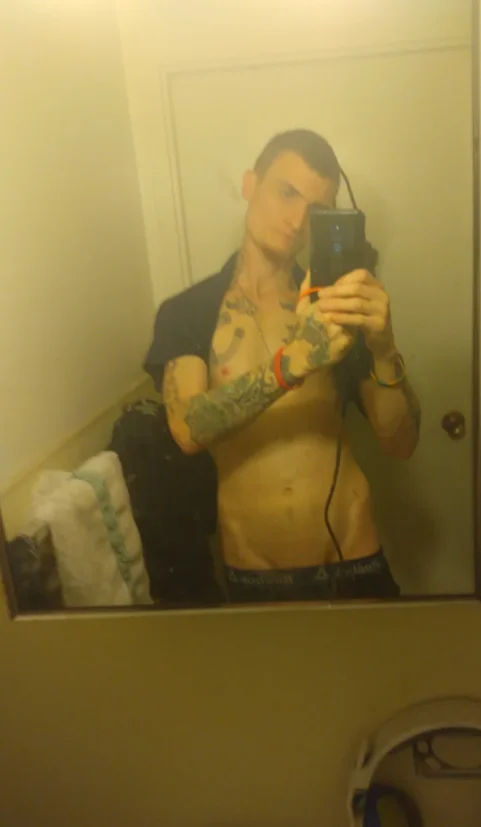 XXX Porn Photo of Nude jizzyglizzy92 7