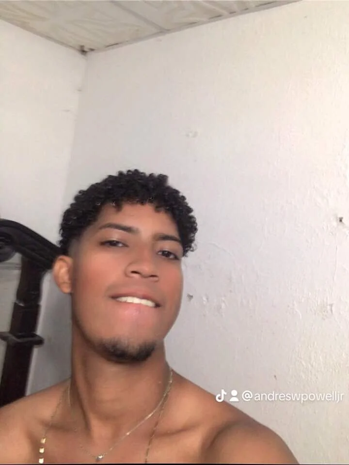 XXX Porn Photo of Nude andreswj_bigcock23 2
