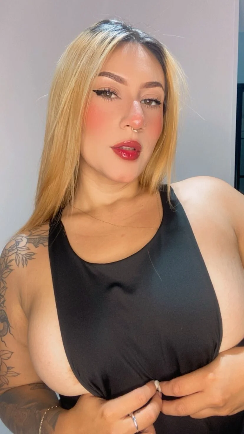 XXX Porn Photo of Nude Emily_robertss 15
